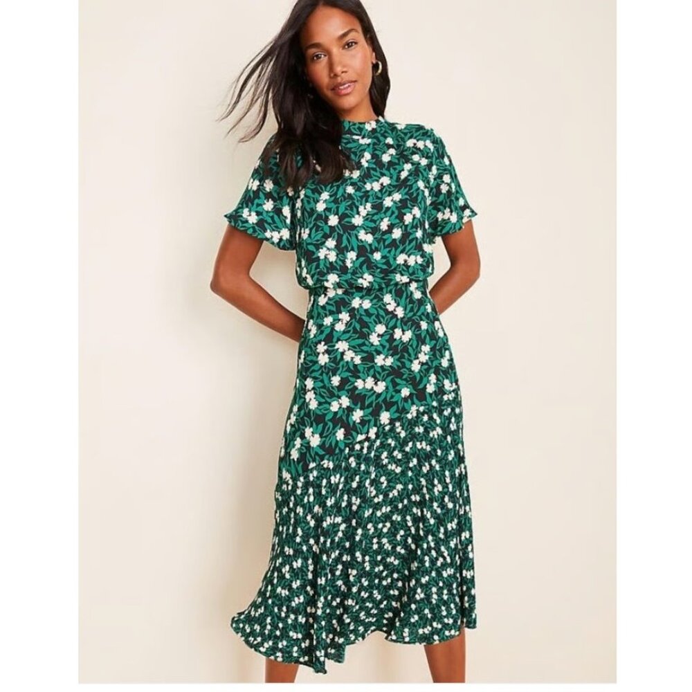 LIKE NEW Floral Midi Dress